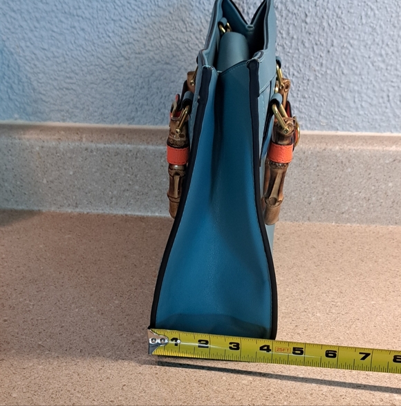 Gucci Diana Mini Tote Bag - Picture 6 of 14